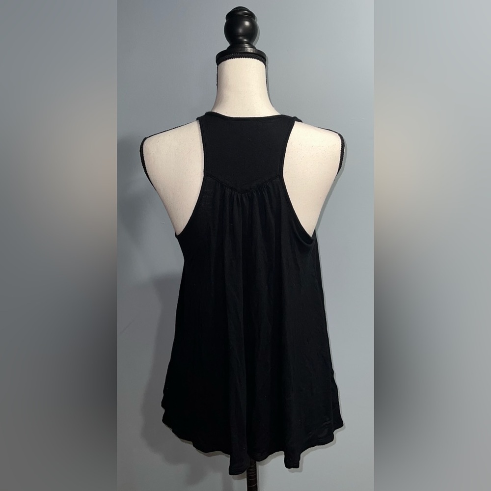 *Roxy- Black and gold tank top - Picture 3 of 6